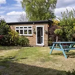 Studio In East Barnet Village